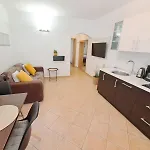 Pinia-marina * Poreč