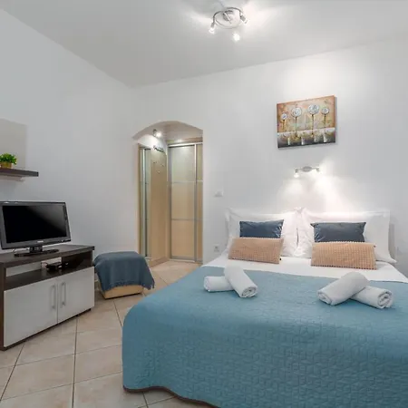 Apartment Pinia-marina *