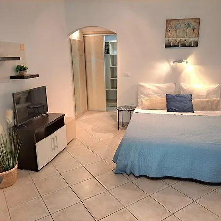 Pinia-marina * Porec